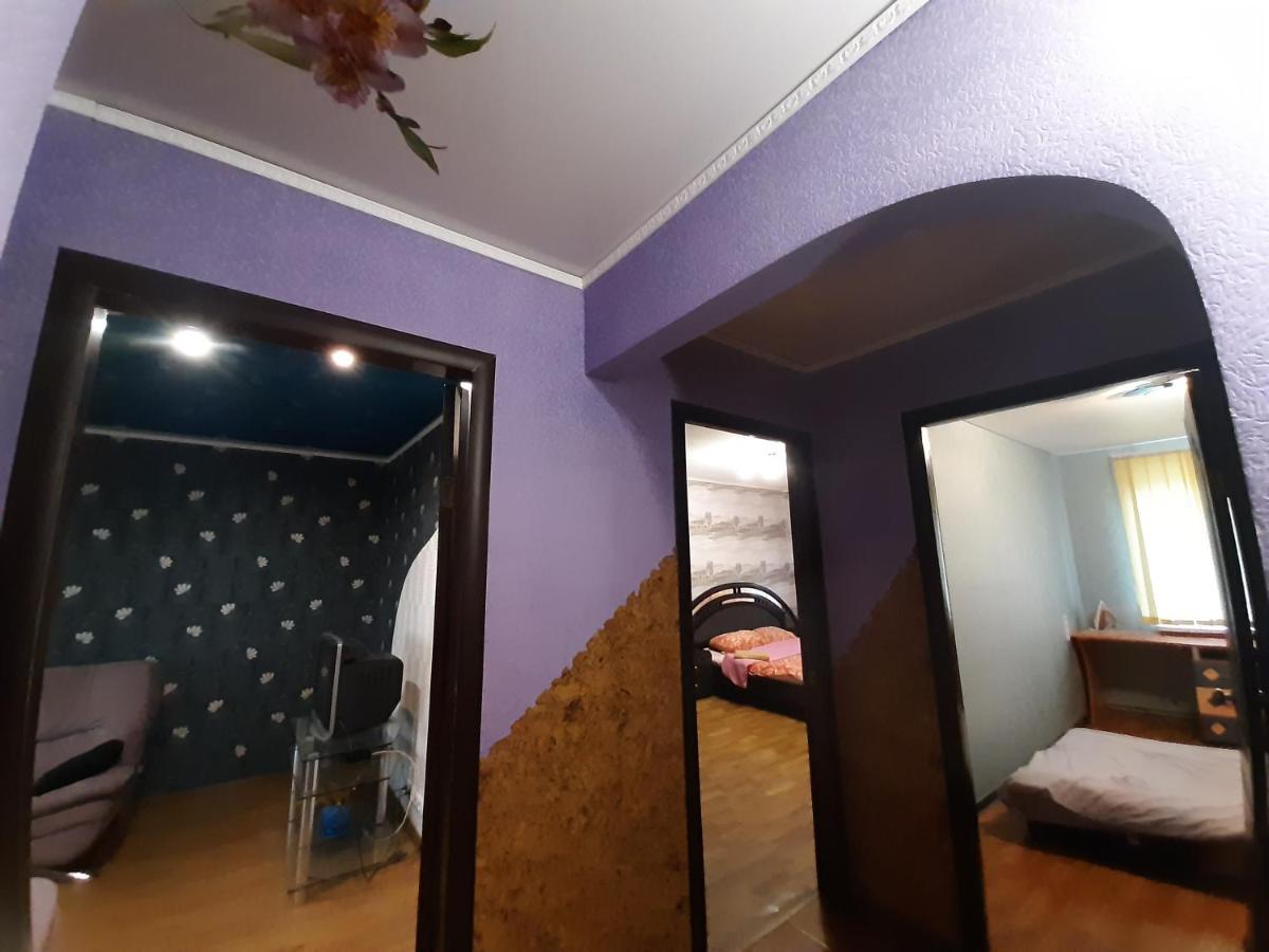 Трёхкомнатные Апартаменты Krywyj Rih Exterior foto